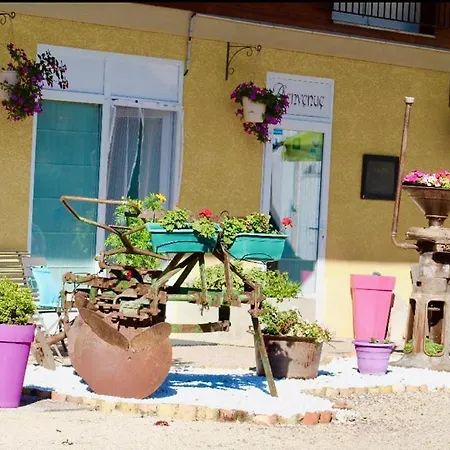 Frühstückspension D'hotes Aux Portes Des Tumuli Bussy-le-Château