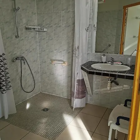 D'hotes Aux Portes Des Tumuli Bed & Breakfast 3*